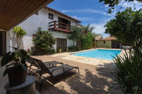 Casa com 4 Suítes e Piscina em Búzios | PZ 1214
